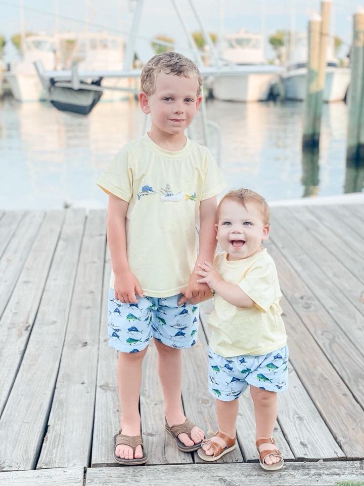 OFFSHORE FISH FRENCH KNOT SHORT SET