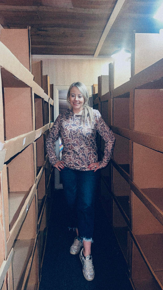 SMALL TAN ADULT PULLOVER