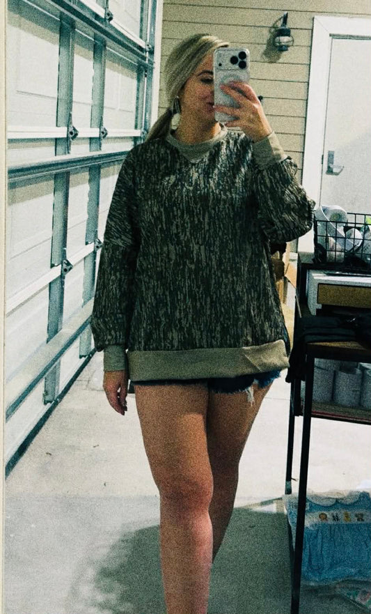 SMALL LADIES TREELAND CAMO OVERSIZED SHIRT