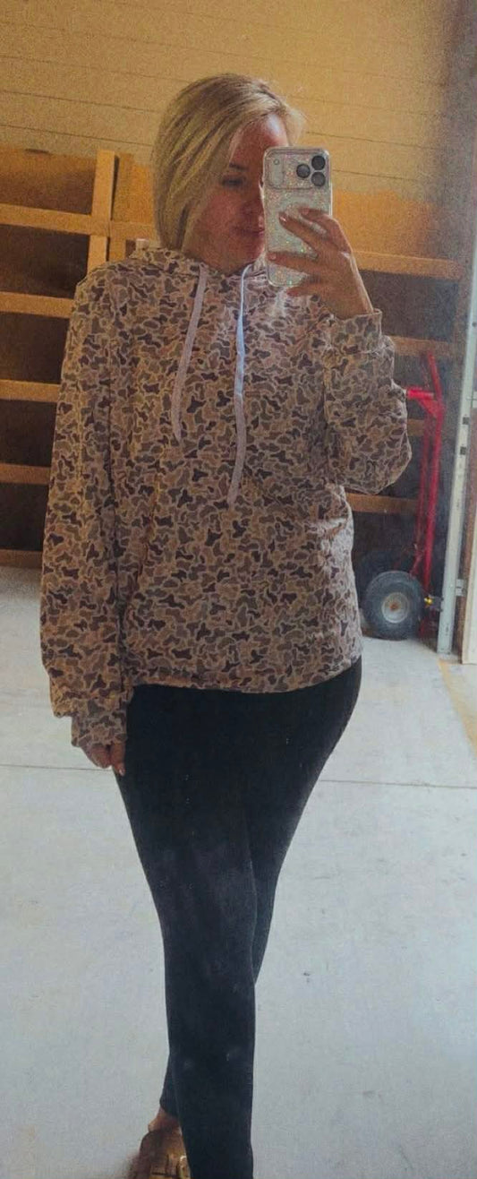 ADULT LIGHT CAMO PERFORMANCE PULLOVER